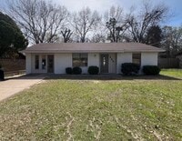 Building Photo - 409 Chapparal St