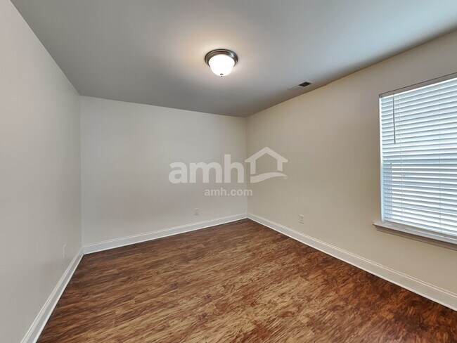 Building Photo - 1425 Arbor Pl Dr