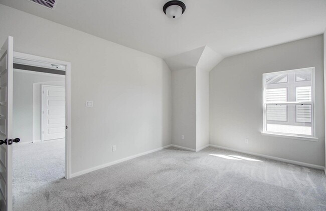 Building Photo - 15108 Botanical Garden Dr