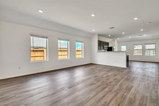 Building Photo - 7303 Keechi Pl