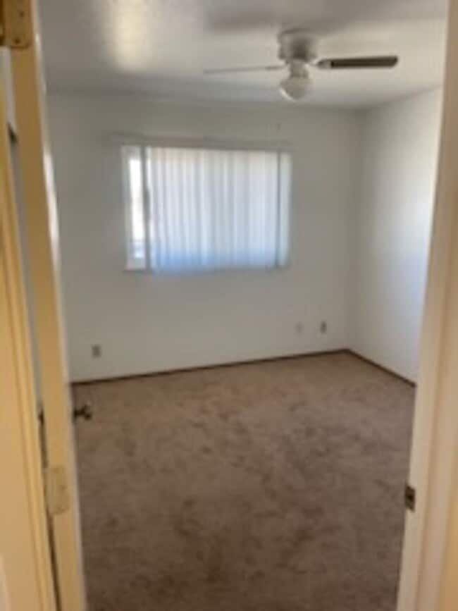 Building Photo - 3 Bedroom home in Lake California