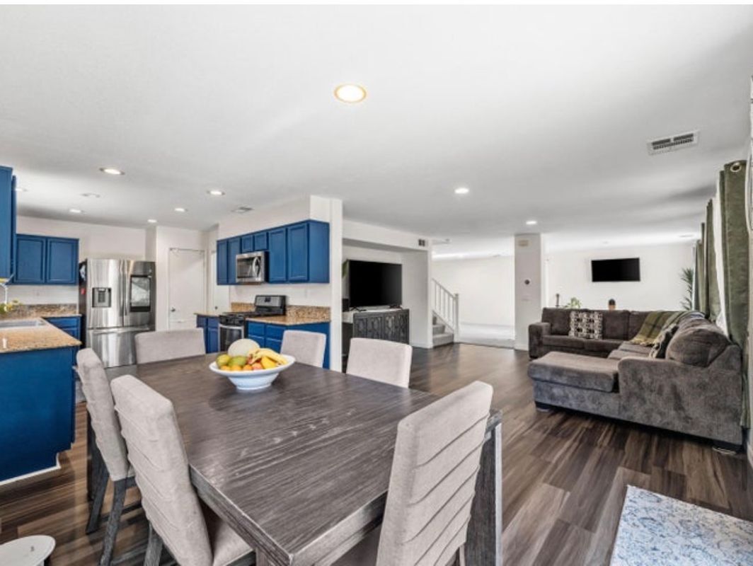 Building Photo - 39111 Cima Mesa Dr