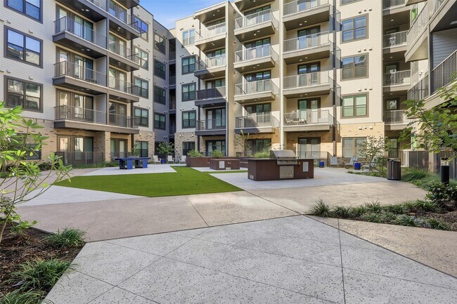 Building Photo - 1950 Winrock Blvd