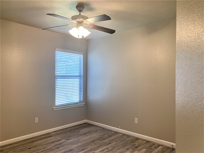 Building Photo - 807 Cobble Gate Dr