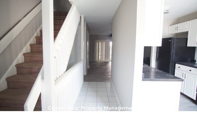 Building Photo - Large 2 bed 1.5 bath in Christiana School ...