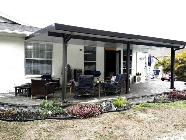 Building Photo - 2122 Winningway St