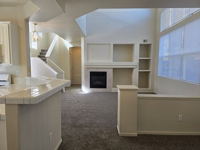 Building Photo - Beautiful South Reno Home in Gated Community