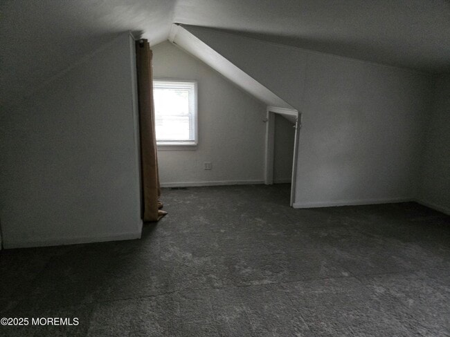 Building Photo - 40 Red Wing Ave