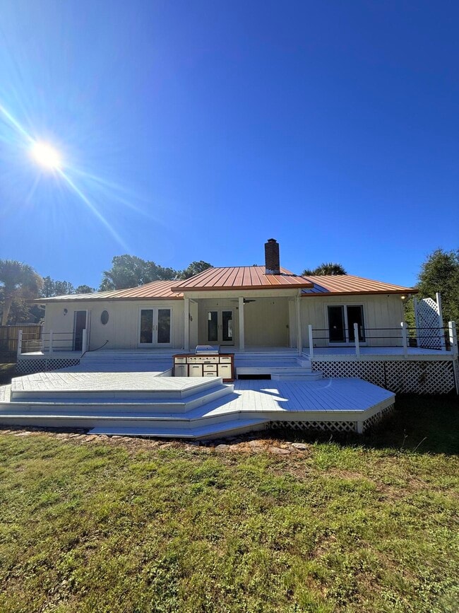 Building Photo - 255 Ridge Lake Rd