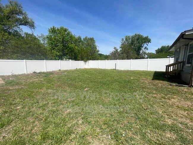 Building Photo - 2415 Stoney End Ct