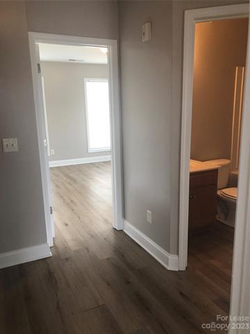 Building Photo - 105 Singleton Rd