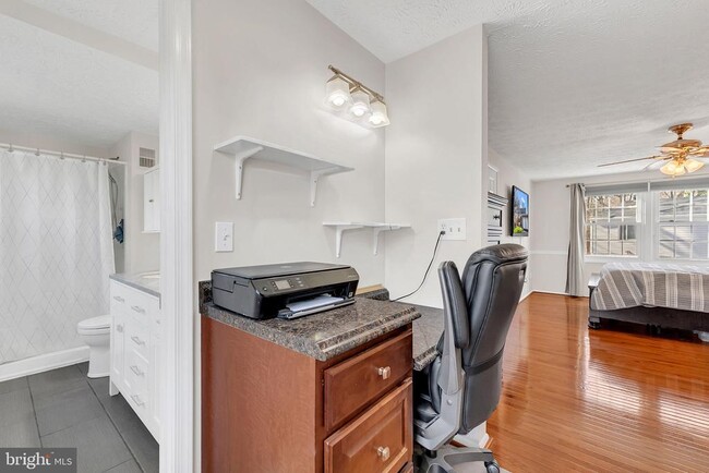 Building Photo - 8271 Raindrop Way