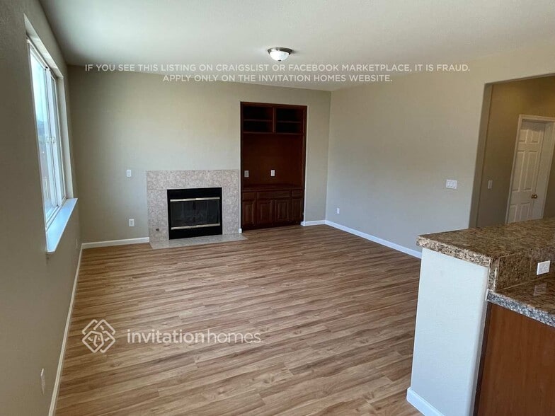 Building Photo - 116 Travertine Ave