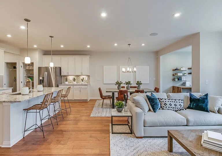 Building Photo - 421 Addison Cir