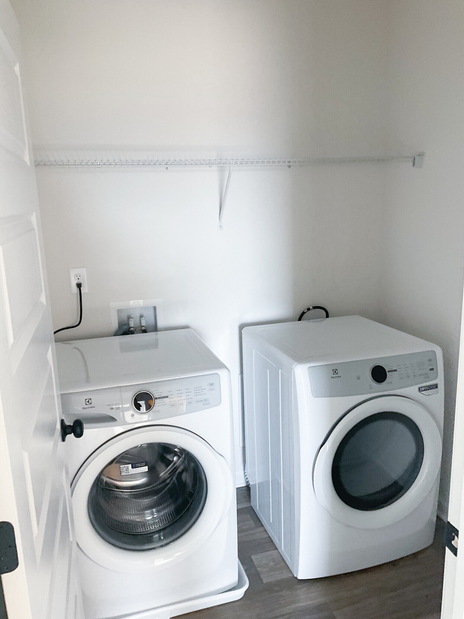 Building Photo - 627 Mountaintop Rd SW