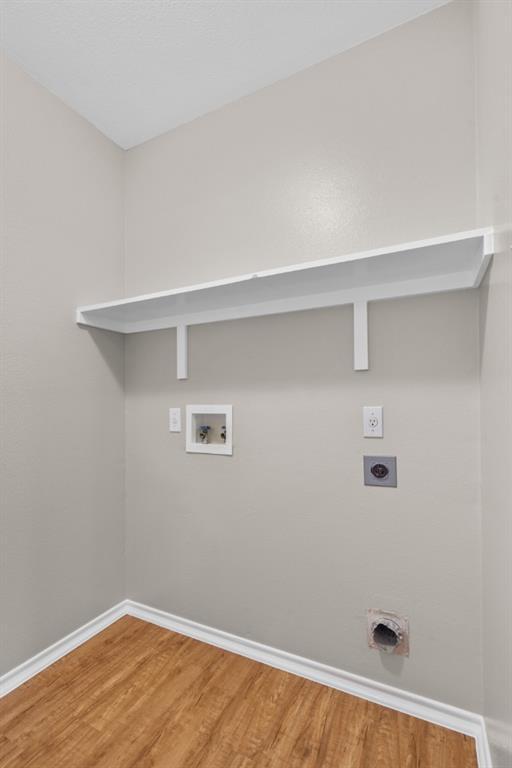 Building Photo - 905 Lodosa Dr