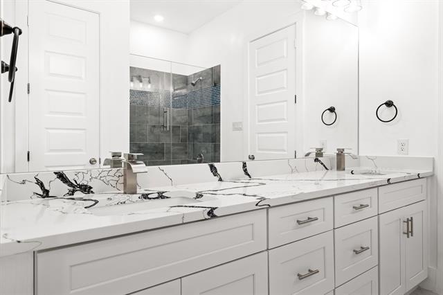 Building Photo - 9020 Creek Run Rd