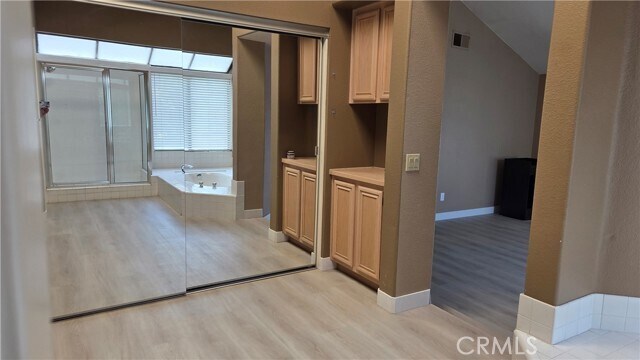 Building Photo - 25568 Blackthorne Dr
