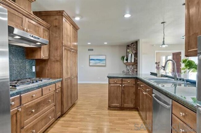 Building Photo - 13457 Pequot Dr
