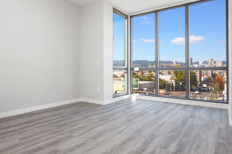 Building Photo - Ella Marie Apartments