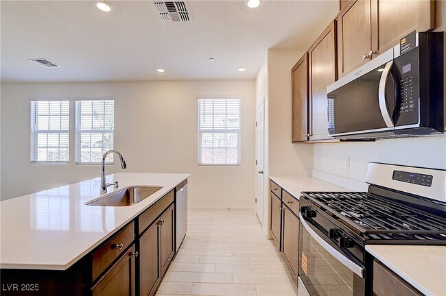 Building Photo - 3719 Via Allegro