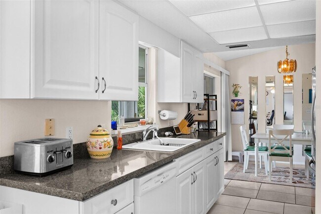 Building Photo - 11885 Van Loon Ave