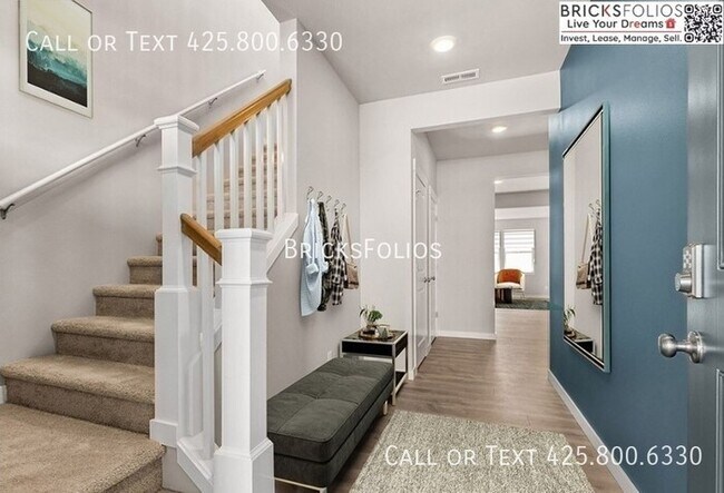 Building Photo - Inviting Home in Port Orchard with a Perfe...