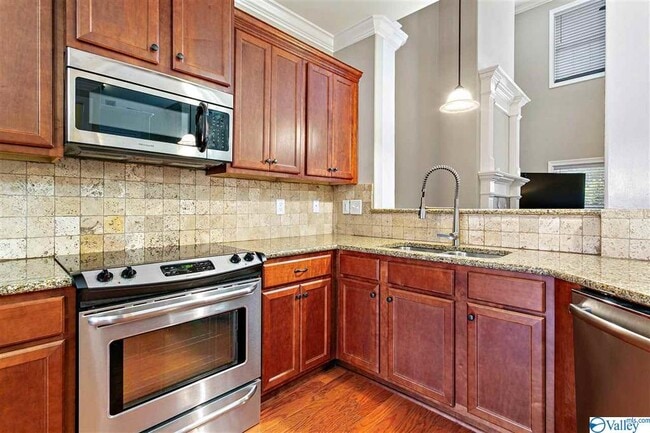 Building Photo - 107 Golden Rod Ln