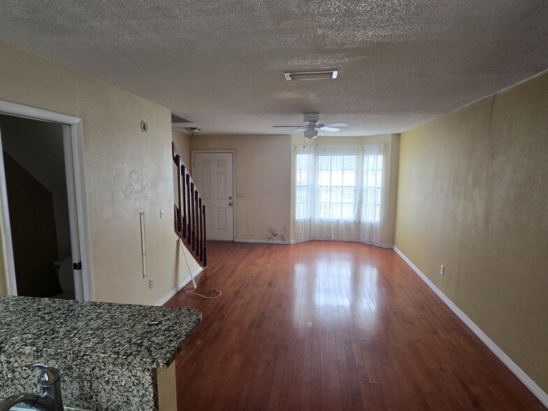 Building Photo - 12608 Castle Hill Dr