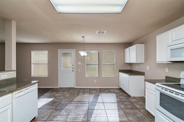 Building Photo - 2517 Ash Dr