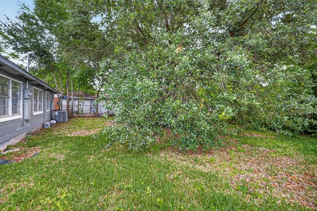 Building Photo - 3918 Tavenor Ln