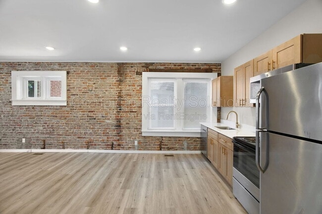 Building Photo - 3140 Magnolia Ave