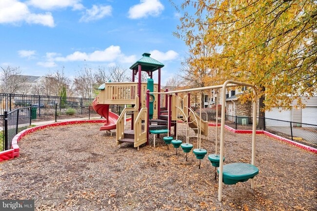 Building Photo - 13363 Connor Dr