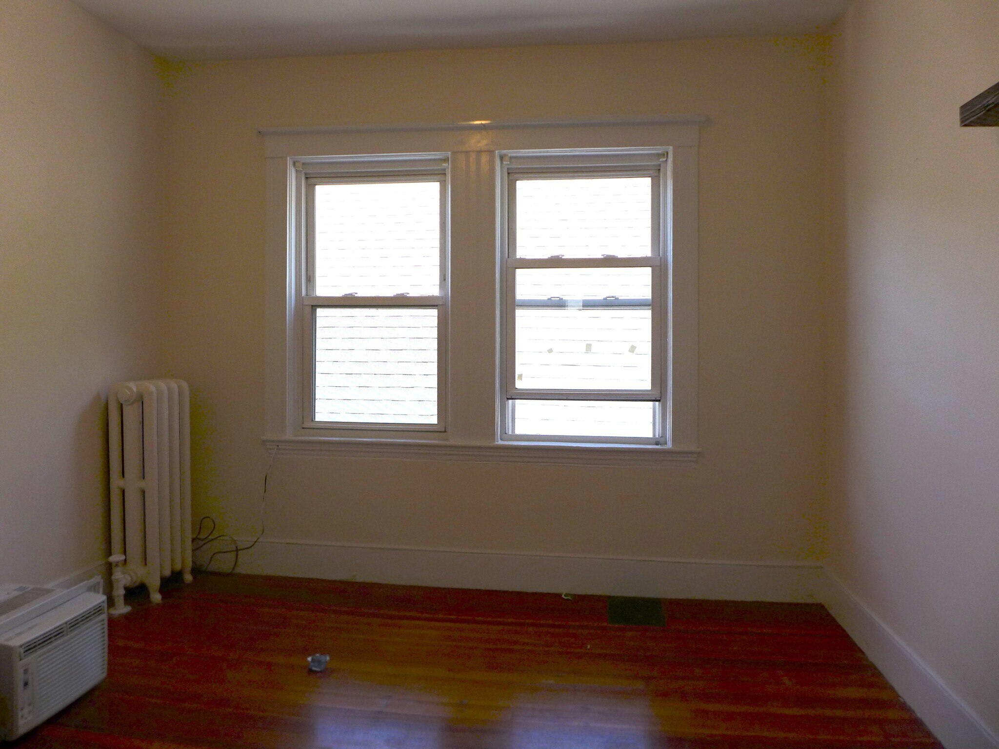 Building Photo - 3 Evergreen Ave