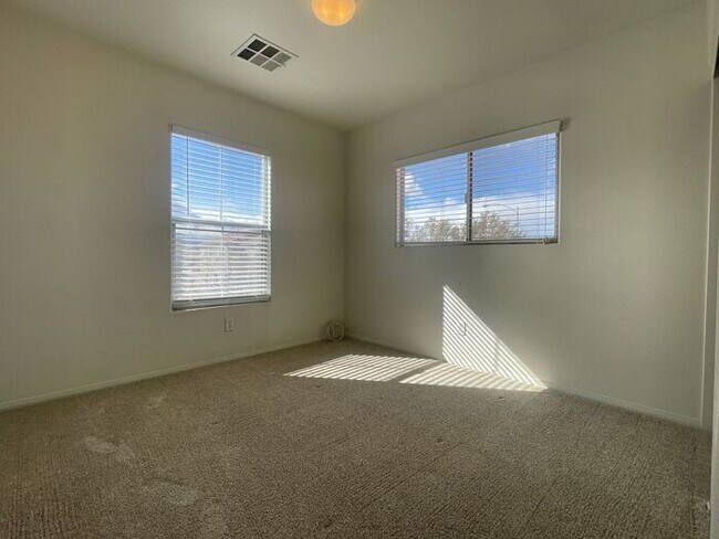 Building Photo - To schedule a viewing, call Wally Fellman at 702-493-9787