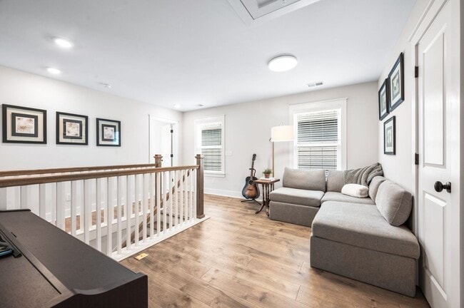 Building Photo - 4BR, 3.5BA home - Williamson County’s most desirable communities and areas