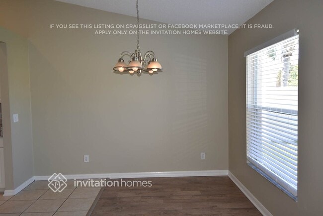 Building Photo - 4635 Sanibel Way