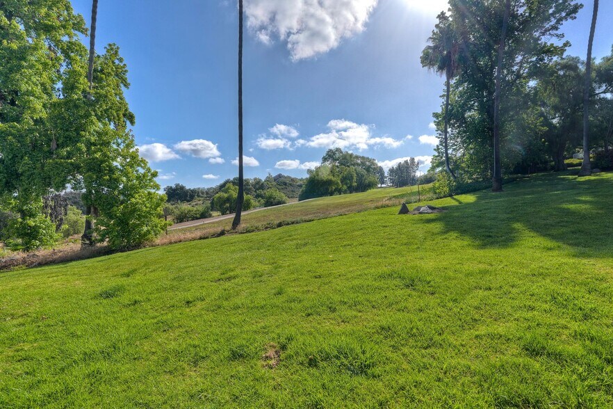 Building Photo - 27735 Mountain Meadow Rd