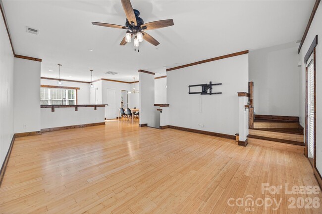 Building Photo - 1733 Matheson Ave