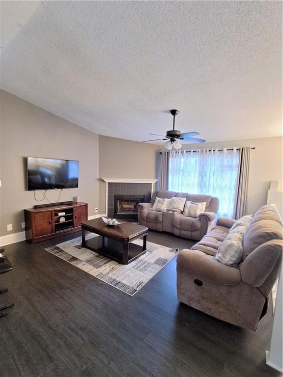 Building Photo - 1142 Riverside Trce