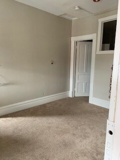 Building Photo - 111 E 9th St