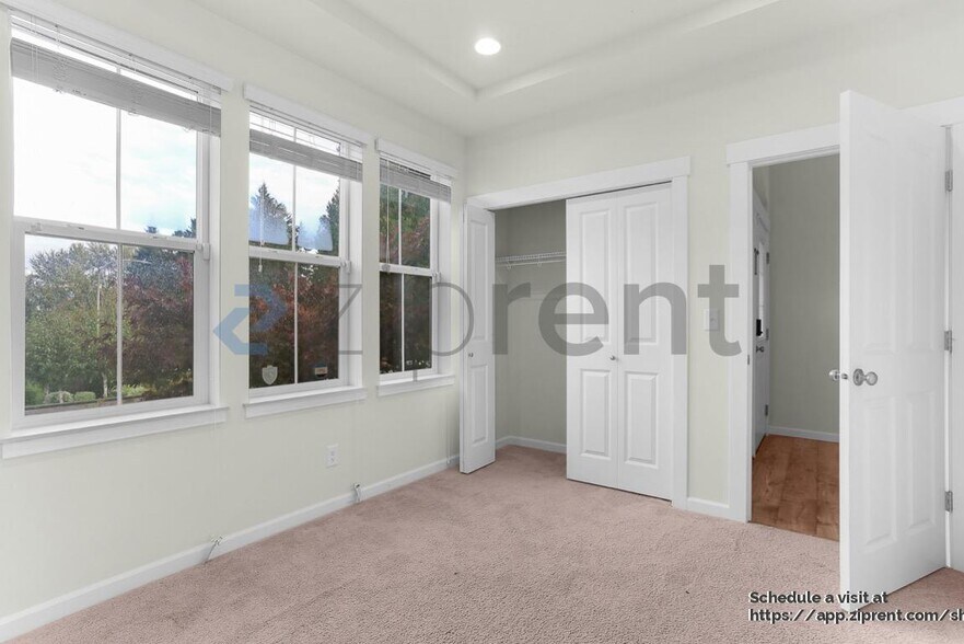 Building Photo - 5070 Wesley Ave SE