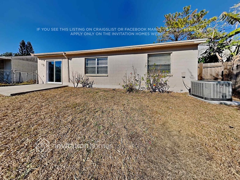 Building Photo - 7813 Chaperon Ct