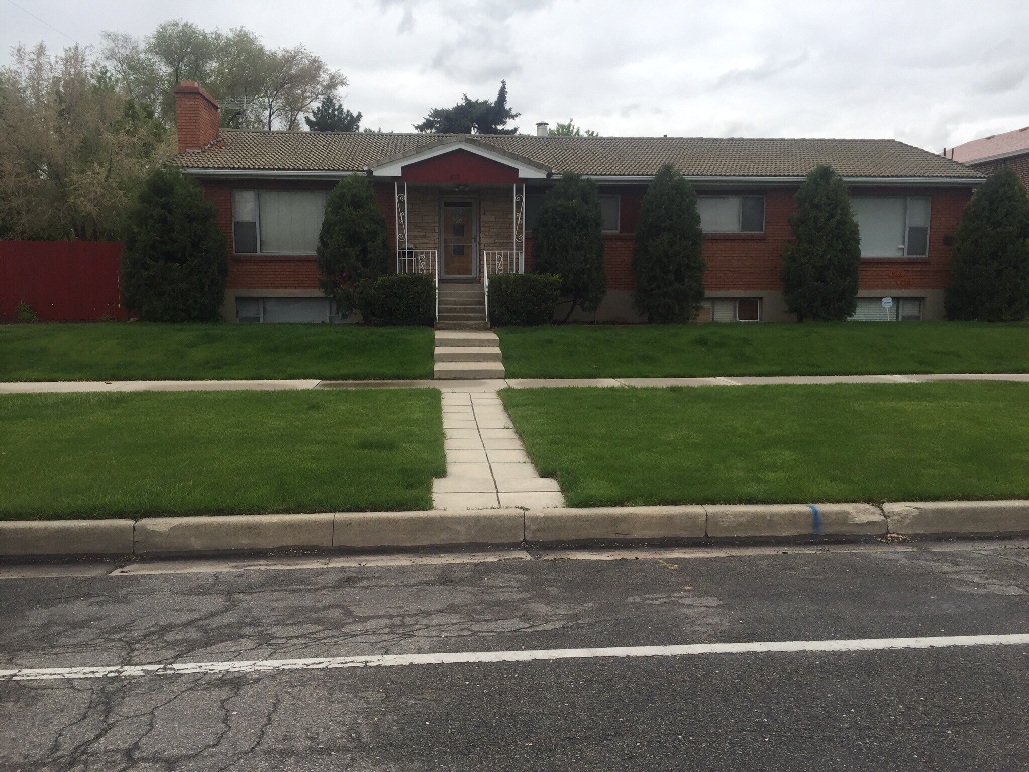 Building Photo - 973 W 300 N