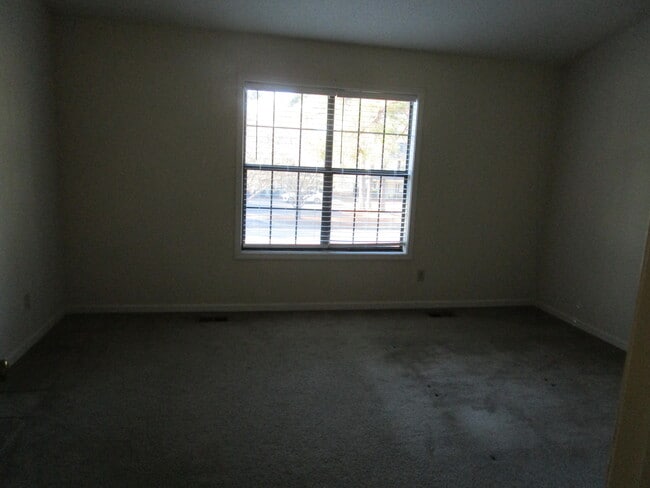 Building Photo - 645 Archdale Dr