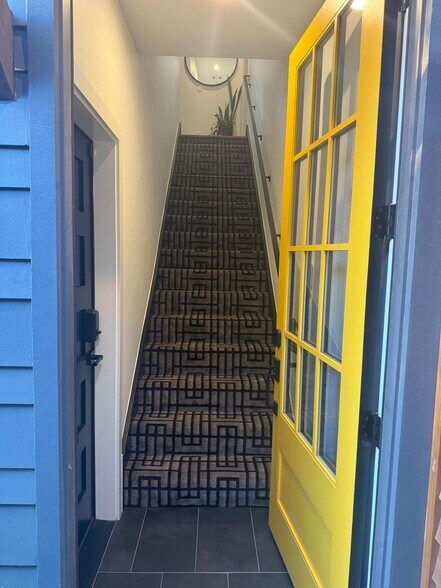 Building Photo - 1921 Runway Blvd