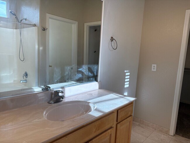 Building Photo - Northwest Reno Home