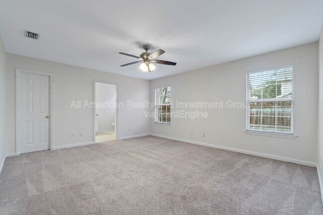 Building Photo - 911 Lauderhill Ln