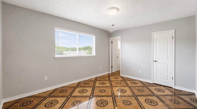 Building Photo - 11522 Corkwood Dr