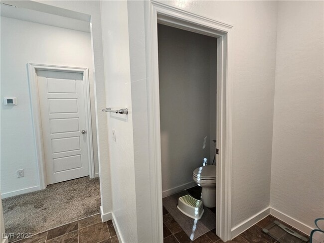 Building Photo - 600 N Carriage Hill Dr